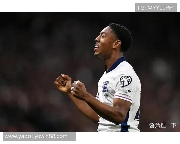 英格兰U21精彩表现恩瓦内里助攻双响刘易斯吉滕斯齐发力四球大胜